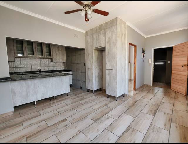 1 BEDROOM FLAT SOLD IN THREE RIVERS PROPER